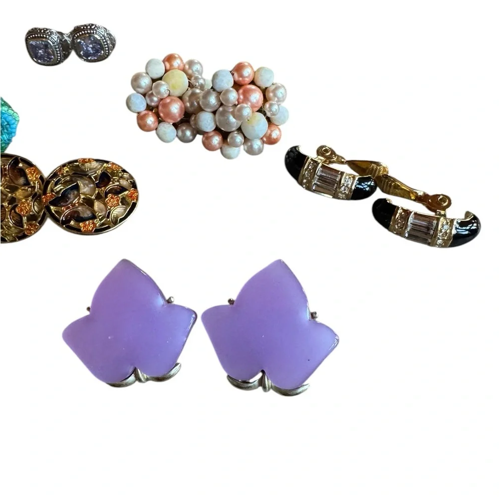 Lot of 7 Vintage Clip‎ On Earrings
